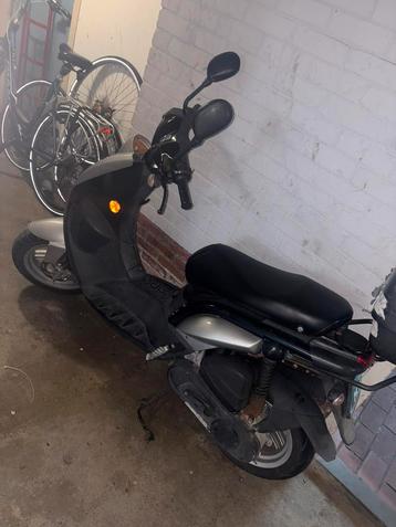 Peugeot Ludix beschikbaar voor biedingen