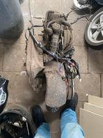 Te koop onderdelen vespa primavera passend op sprint, Ophalen, Koplamp, Vespa