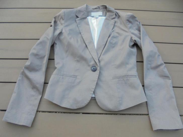 Bruin jasje H&M, Kleding | Dames, Jasjes, Kostuums en Pakken, Zo goed als nieuw, Jasje, Maat 34 (XS) of kleiner, Bruin, Ophalen of Verzenden