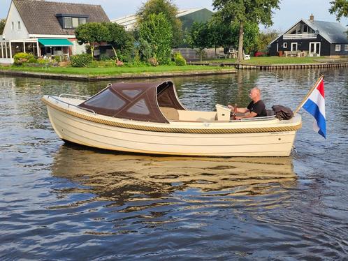 Waterspoor 630 | Doorlopende kap | 4-cil diesel | Zonnebed, Watersport en Boten, Sloepen, Gebruikt, 30 tot 50 pk, 6 meter of meer