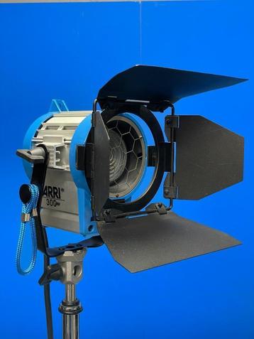 Arri 300 Plus fresnel lamp beschikbaar voor biedingen