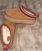 Ugg Tazz II Bruine Instappers - Maat 38, Ophalen of Verzenden, Zo goed als nieuw, Bruin, Instappers