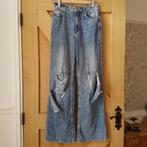 Bershka spijkerbroek Maat 36 The 90's Binnenbeen lengte 80cm, Blauw, Zo goed als nieuw, W28 - W29 (confectie 36), Bershka