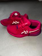 Asics dames tennisschoenen maat 38 - Zo goed als nieuw!, Kleding | Dames, Schoenen, Ophalen, Zo goed als nieuw, Rood, Sportschoenen