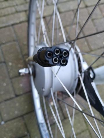 gazelle voorwiel motor 5 pins beschikbaar voor biedingen