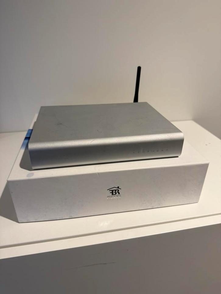 Fibaro Home Center 2 - Domotica Controller, Computers en Software, Accesspoints, Gebruikt, Ophalen of Verzenden