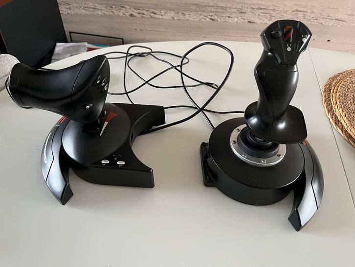 Thrustmaster T-flight Hotas X v2, Computers en Software, Joysticks, Gebruikt, Ophalen of Verzenden