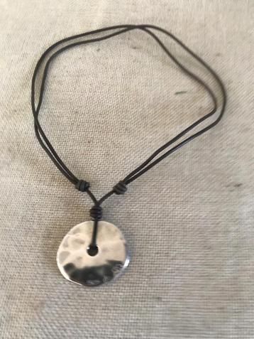 Uno de 50 ketting (63) zowel man als vrouw te dragen beschikbaar voor biedingen