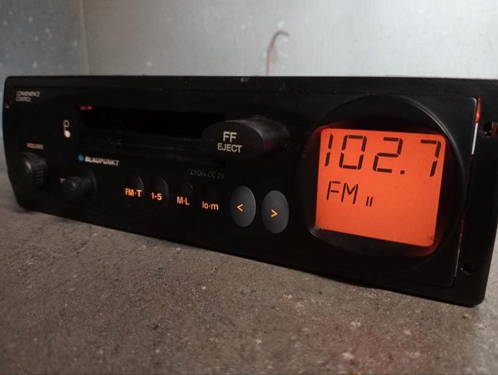 lyon cc28 blaupunkt Cassette Oldtimer Youngtimer, Auto diversen, Autoradio's, Zo goed als nieuw, Ophalen of Verzenden
