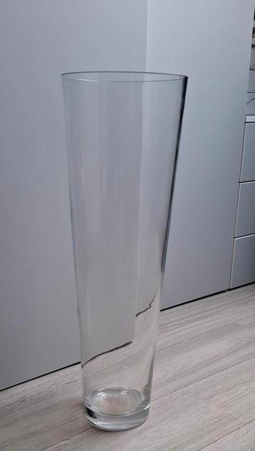 Hoge vaas - conisch - 70 cm beschikbaar voor biedingen