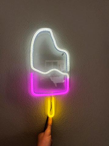 4 LED neon muur lampen