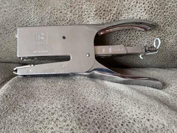 Rapid 1 hand niettang - handtacker beschikbaar voor biedingen