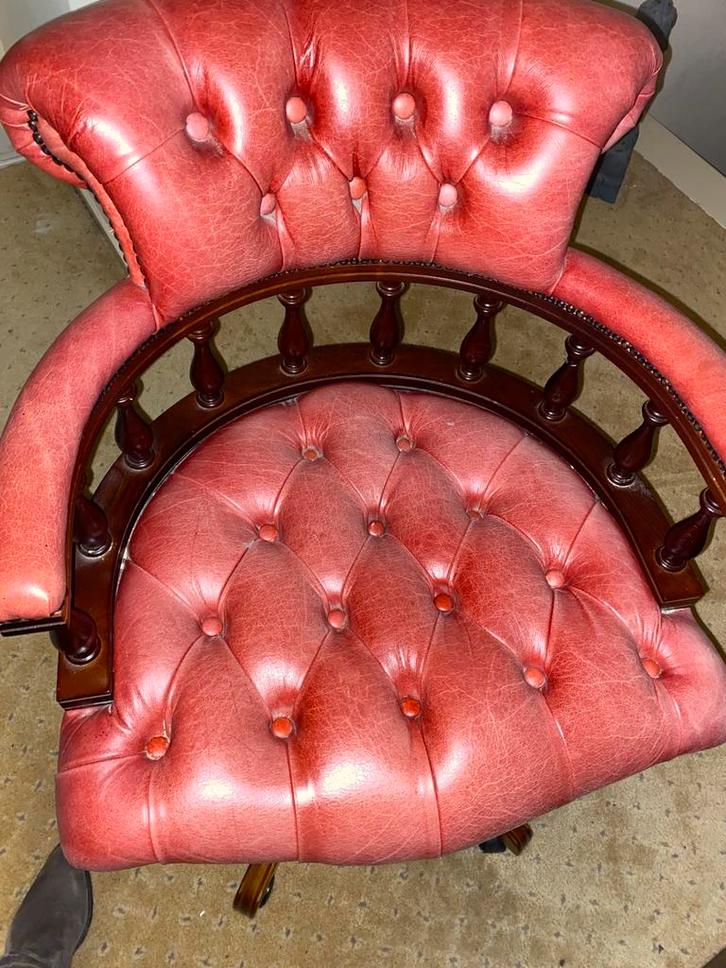 Chesterfield bureaustoel, Huis en Inrichting, Bureaustoelen, Zo goed als nieuw, Overige kleuren, Ophalen