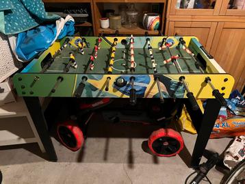 Tafelvoetbaltafel te koop beschikbaar voor biedingen