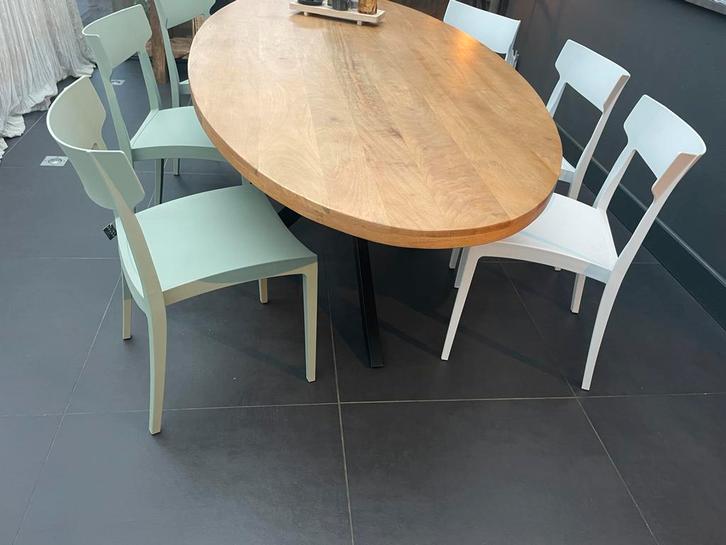 Eetkamerstoel stapelbaar in kunsstof! Nieuw in doos!, Huis en Inrichting, Stoelen, Nieuw, Vijf, Zes of meer stoelen, Kunststof