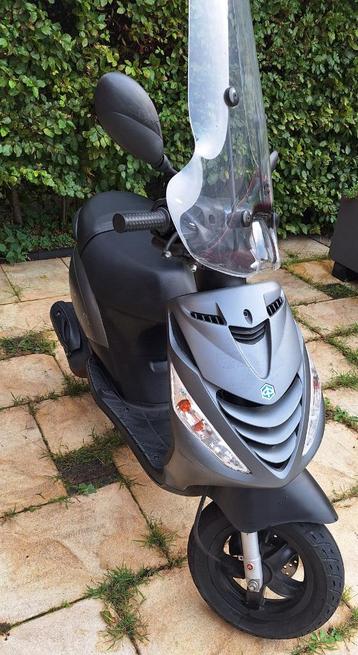 Piaggio Zip beschikbaar voor biedingen