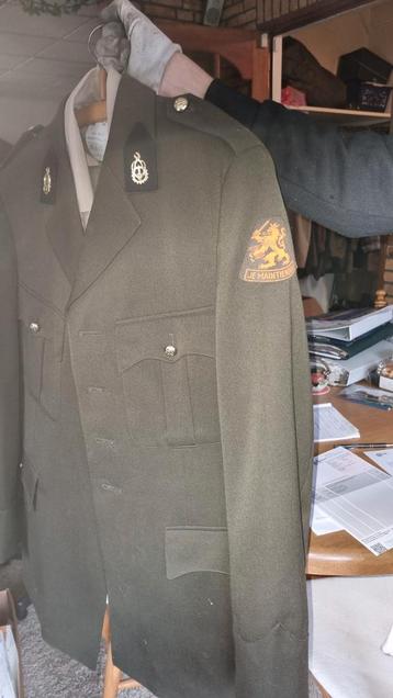 Militaire Kleding - Jas en Overhemd- broek beschikbaar voor biedingen