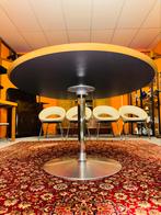 Artifort Circle ovale eettafel design door Pierre Paulin, Ophalen, Rond, A, Vijf personen of meer