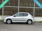 Peugeot 206 1.4-16V Gentry NAP/APK/LAGEKM/AIRCO, Auto's, Peugeot, Voorwielaandrijving, Elektrische ramen, 938 kg, 4 cilinders