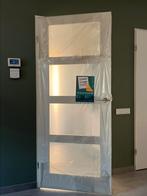 Nieuwe opdekdeur ral 9010 afgelakt met glas, Doe-het-zelf en Verbouw, Deuren en Horren, Ophalen, 80 tot 100 cm, Binnendeur, Nieuw