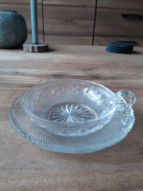 Oude mokka of punch kommetjes (12) met schoteltjes (5)., Antiek en Kunst, Antiek | Glas en Kristal, Ophalen of Verzenden