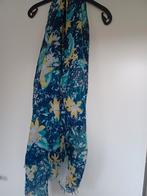 Sjaaltje blauw/ groen/ geel, Ophalen of Verzenden, Zo goed als nieuw, Sjaal