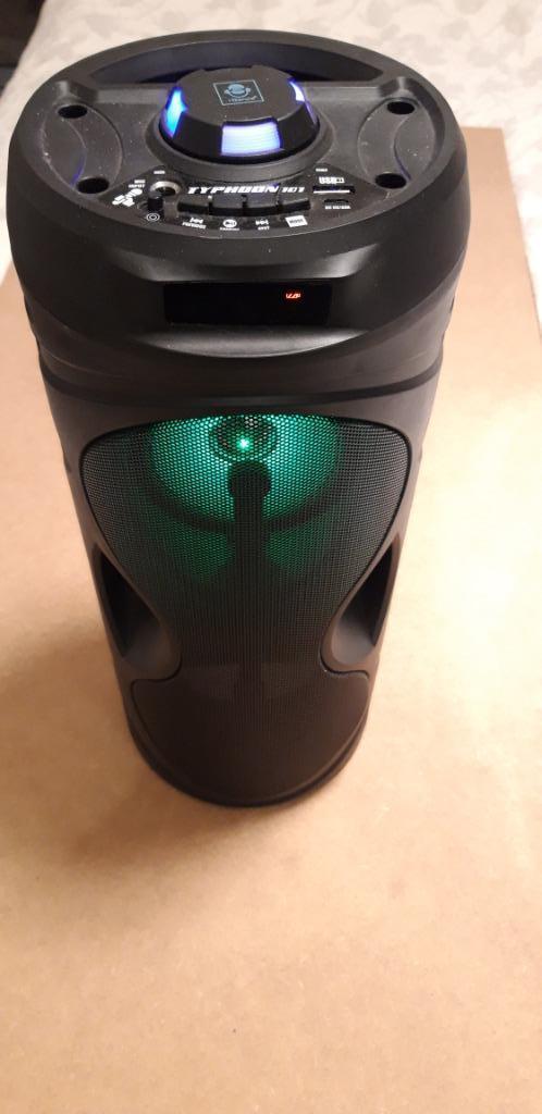 Typhoon 101 draadloze Bluetooth Party, Karaoke luidspreker, Audio, Tv en Foto, Karaoke-apparatuur, Gebruikt, Complete set, Ophalen of Verzenden