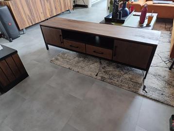 TV Meubel beschikbaar voor biedingen