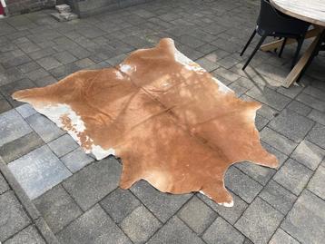 Mooie Koeienvel - Vloerkleed beschikbaar voor biedingen