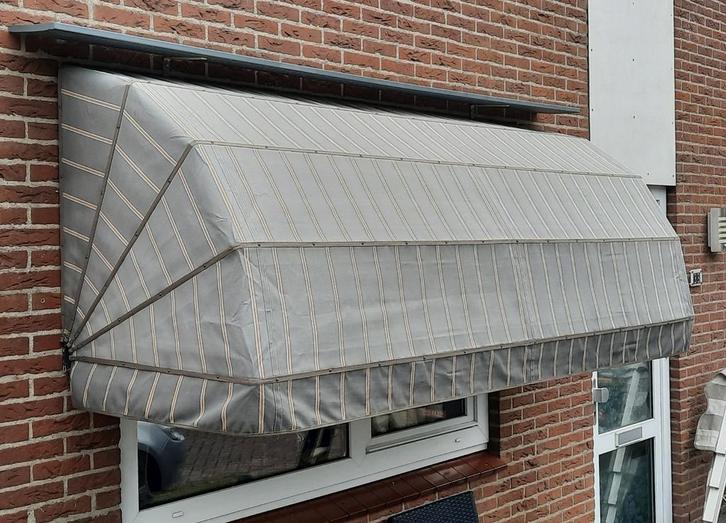 Markies zonnescherm., Tuin en Terras, Schaduwdoeken, Zo goed als nieuw, Ophalen