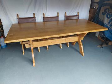 Massief eiken eettafel met 6 massief eiken stoelen