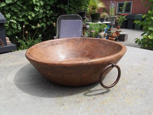 Oude houten schaal, Huis en Inrichting, Woonaccessoires | Schalen en Manden, Gebruikt, Schaal, Rond, Hout, Ophalen of Verzenden