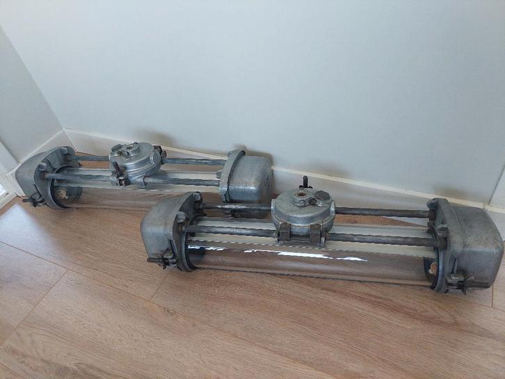 STOER!!! Industriële TL lamp LED bully! Hellux., Huis en Inrichting, Lampen | Hanglampen, Nieuw, Minder dan 50 cm, Glas, Metaal