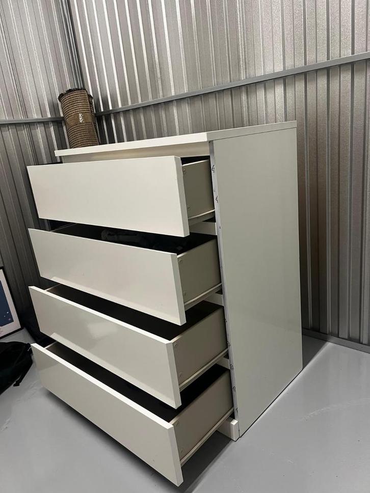 Ikea Malm ladekast met 4 lades, Huis en Inrichting, Kasten | Ladekasten, Zo goed als nieuw, 100 tot 150 cm, 50 tot 100 cm, 25 tot 50 cm