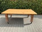 Mooie grote houten tuintafel op robuuste zwenkwielen., Ophalen, Zo goed als nieuw, Rechthoekig, Hout