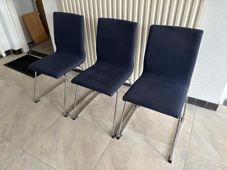 Eetkamerstoelen IKEA blauw met chroom, Huis en Inrichting, Stoelen, Zo goed als nieuw, Drie, Metaal, Stof, Blauw, Ophalen