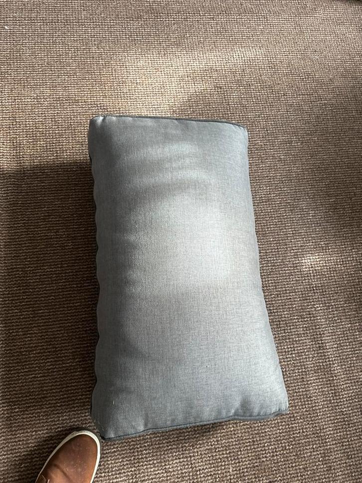 Kussen 70x40 cm - Grijs, Huis en Inrichting, Woonaccessoires | Kussens, Zo goed als nieuw, Grijs, Rechthoekig, Ophalen of Verzenden