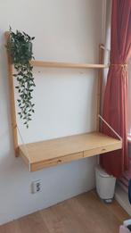 IKEA SVALNAS bureau met plankje, Huis en Inrichting, Ophalen, Gebruikt, Bureau