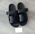 Hermes Chypre Sandals, Ophalen of Verzenden, Zo goed als nieuw, Zwart, Sandalen