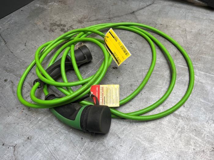 Oplaadkabel hybride van een Volvo V60, Auto-onderdelen, Elektronica en Kabels, Volvo, Gebruikt, 3 maanden garantie, Ophalen of Verzenden