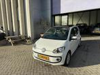 Volkswagen Up! 1.0 high up! AUTOMAAT! PANO! PDC! STOELVERWAR, Auto's, Volkswagen, Euro 5, Stof, Gebruikt, 4 stoelen