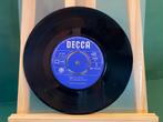 The Rolling Stones - Carol / Walking the dog, Gebruikt, 7 inch, Ophalen of Verzenden, Pop