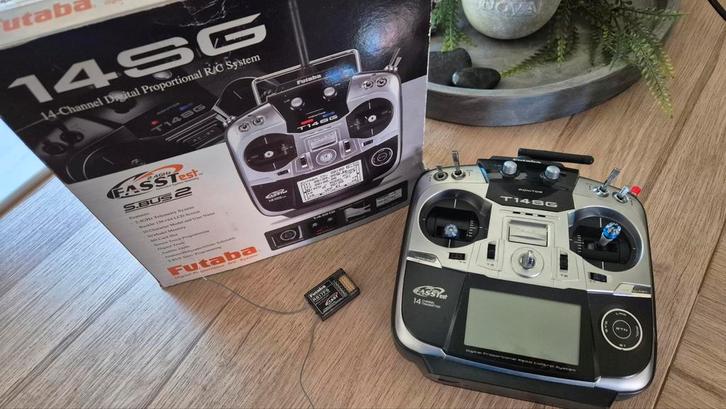 Futaba T14SG Zender, Hobby en Vrije tijd, Modelbouw | Radiografisch | Overige, Gebruikt, Ophalen