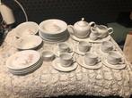 Vintage servies bloem wit roze, Antiek en Kunst, Antiek | Servies compleet, Ophalen of Verzenden