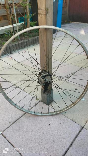 Te koop achterwiel fiets 28 inch beschikbaar voor biedingen