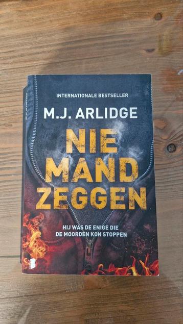 Niemand Zeggen - M.J. Arlidge beschikbaar voor biedingen