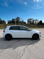 VW Golf 7 1.2 TSI 2013 Wit | PANORAMADAK | STOELVERWARMING |, Auto's, Zwart, 4 cilinders, 610 kg, Wit