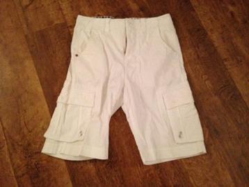 O Neill witte 3 kwart broek beschikbaar voor biedingen