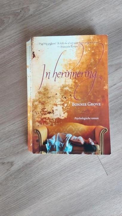 Bonnie Grove - In herinnering, Boeken, Romans, Zo goed als nieuw, Nederland, Ophalen of Verzenden