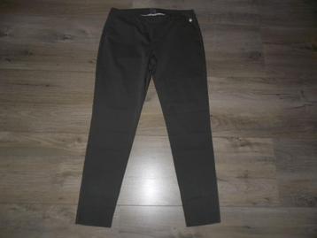 People of 2Morrow Groene Lange Broek Maat M beschikbaar voor biedingen